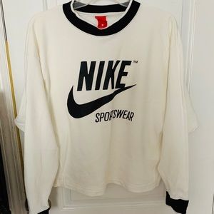 Nike Women’s Pull-over Sweater